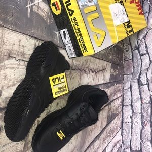 Fila sneakers men’s 12 NEW MEMORY FOAM SLIP RESIST